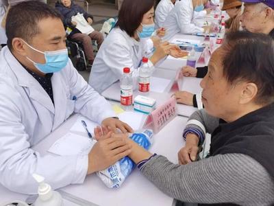 暖心!寶山這里開展康復(fù)健康咨詢活動(dòng)